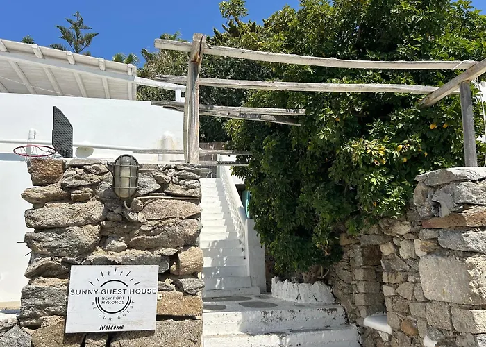 Sunny New Port Mykonos 3*