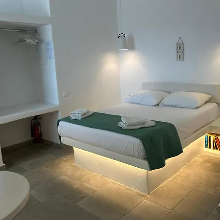 Sunny New Port Mykonos 3*