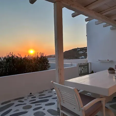 Sunny New Port Mykonos Tourlos