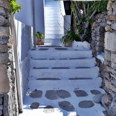 Sunny New Port Mykonos Guest house