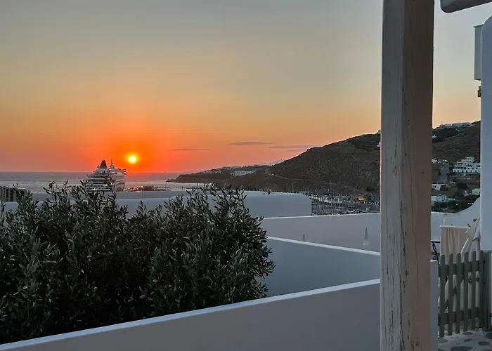 Sunny New Port Mykonos Πανσιόν Τούρλος