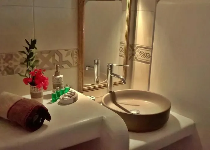 Sunny New Port Mykonos 3*