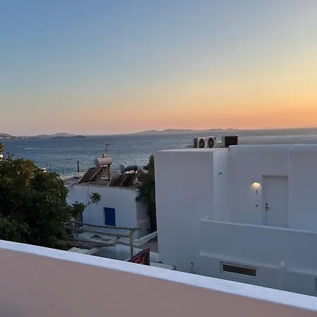 Sunny New Port Mykonos 3*