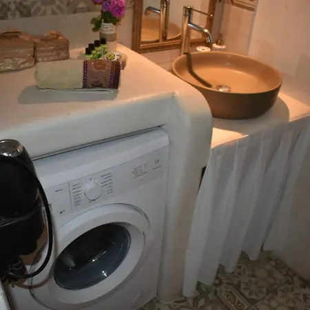 Sunny New Port Mykonos Túrlosz