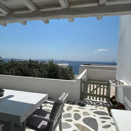 Sunny New Port Mykonos Pensionat Tourlos