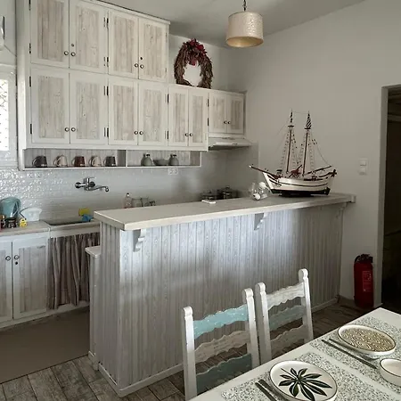 Sunny New Port Mykonos Pensionat 3*