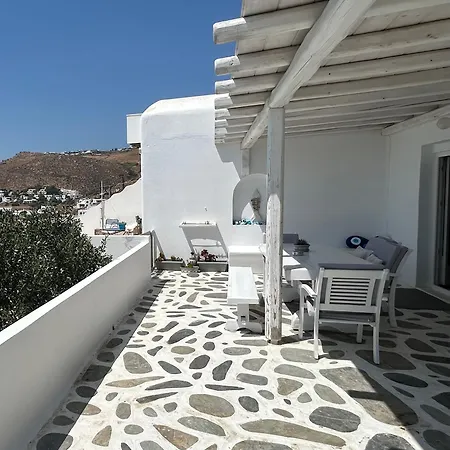 Sunny New Port Mykonos Tourlos