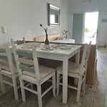 בית הארחה Sunny New Port Mykonos 3*